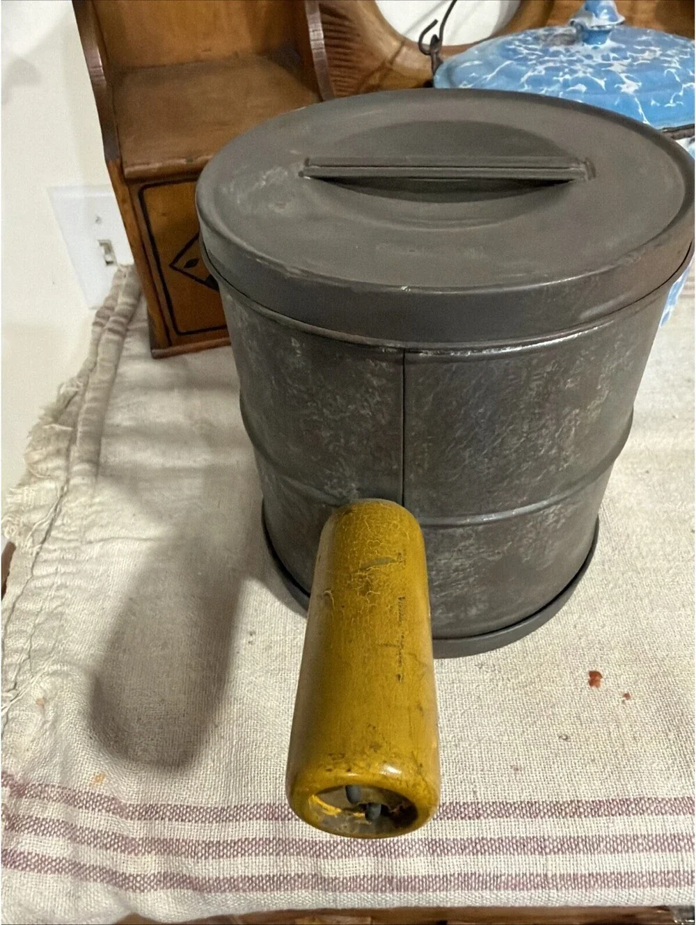 Antique Kitchen 5 Cup DUPLEX SIFTER Yellow Handle both lids flour Primitive Farm